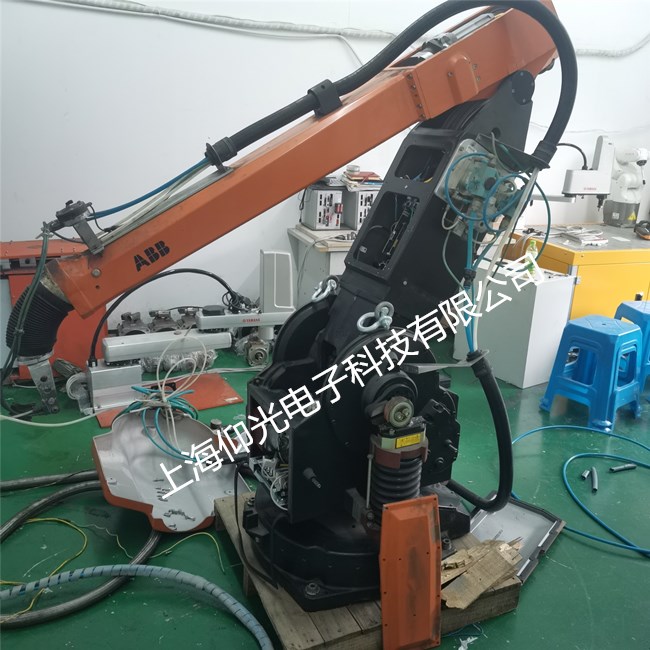 ABB機(jī)器人維修時(shí)常見的九大故障維修