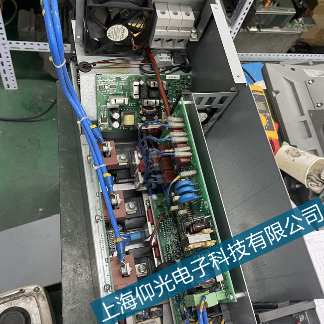 萬源包米勒伺服驅動器1105故障代碼維修案例分析