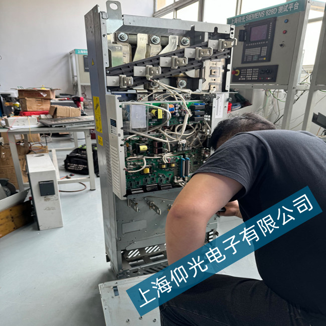 化工廠ABB ACS880變頻器針對A7B0故障碼的排查和解決步驟