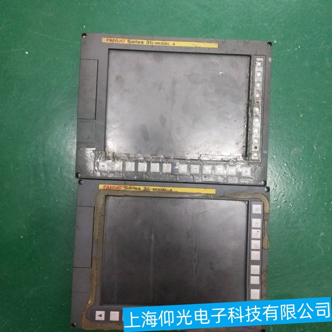 廣州發(fā)那科A20B-0281-C087觸摸屏通電幾分鐘后屏幕變成藍(lán)屏故障維修處